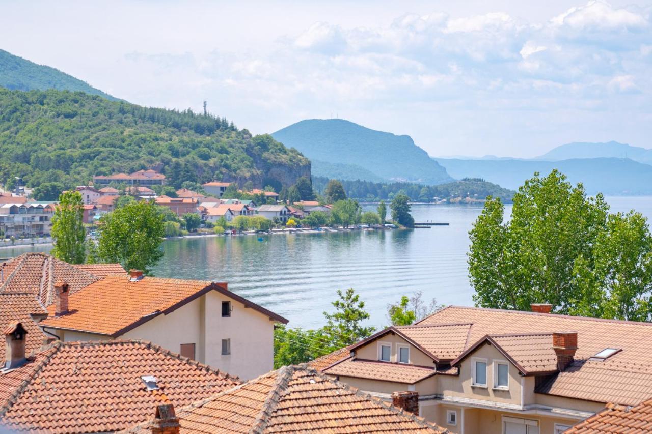 Et Larum Pestani Bagian luar foto